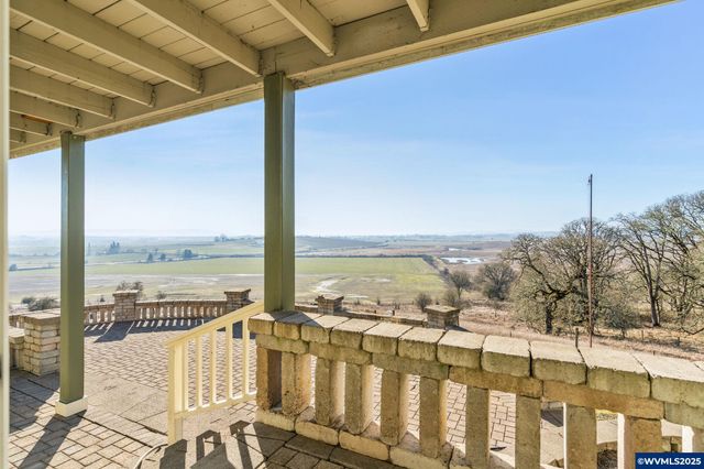 2665 N Pacific Hwy W, Rickreall, OR 97371