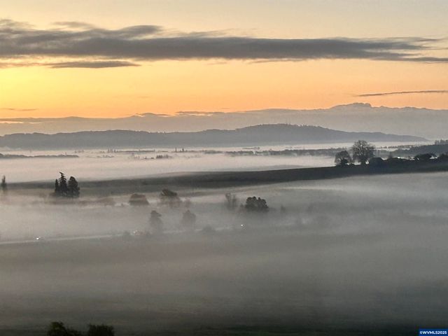 2665 N Pacific Hwy W, Rickreall, OR 97371