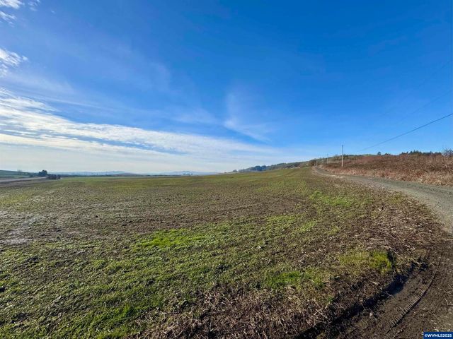 2665 N Pacific Hwy W, Rickreall, OR 97371