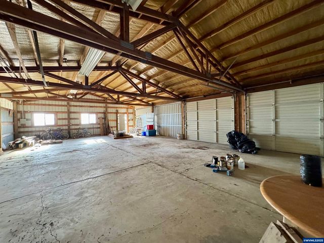 2665 N Pacific Hwy W, Rickreall, OR 97371