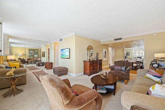 9273 Collins Ave 1102, Surfside, FL 33154