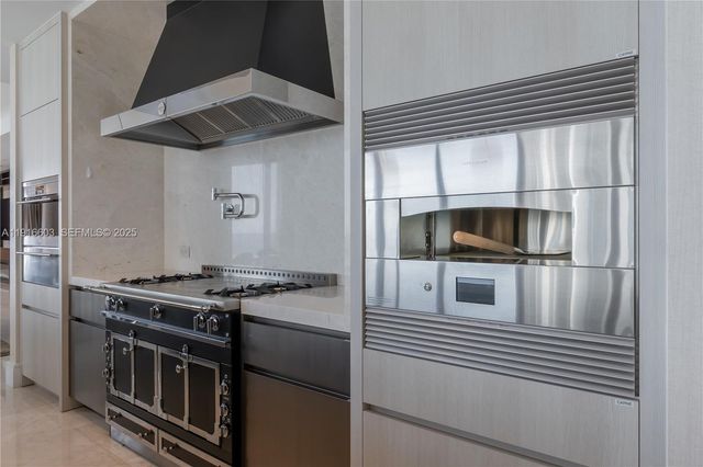 17975 Collins Avenue 2402, Sunny Isles Beach, FL 33160