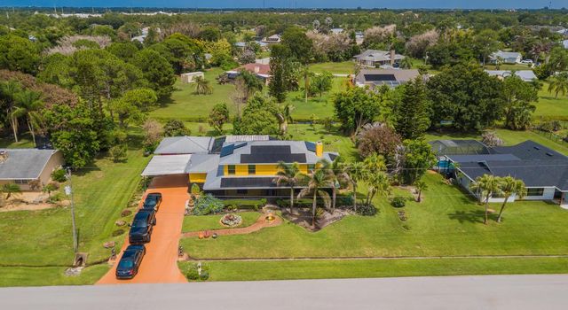2937 SE Darien Road, Port St. Lucie, FL 34952