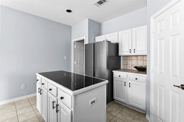 5103 Adamstown Place, Arlington, TX 76017