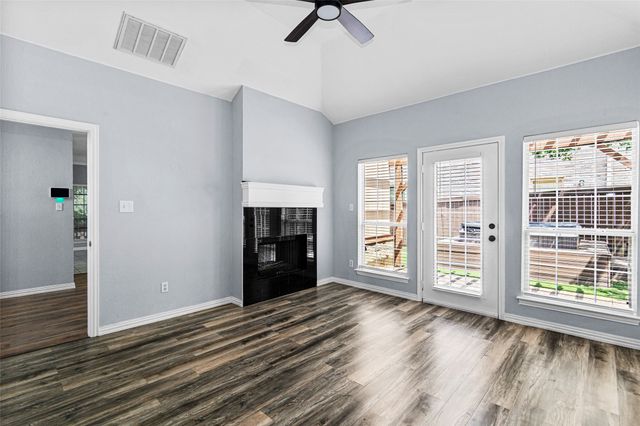 5103 Adamstown Place, Arlington, TX 76017