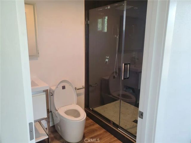 23041 Erwin, Woodland Hills, CA 91367