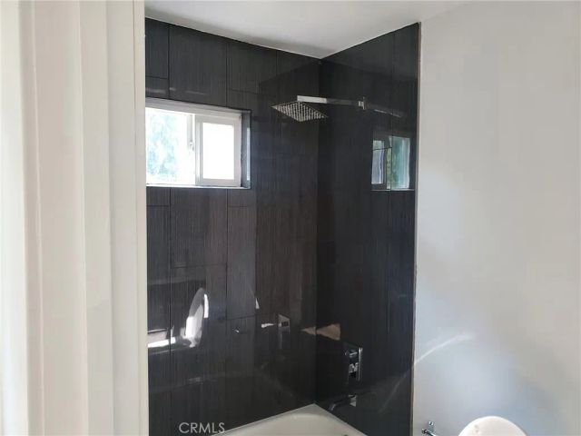 23041 Erwin, Woodland Hills, CA 91367