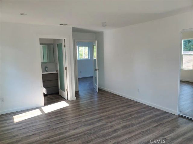 23041 Erwin, Woodland Hills, CA 91367