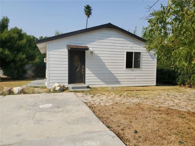 23041 Erwin, Woodland Hills, CA 91367