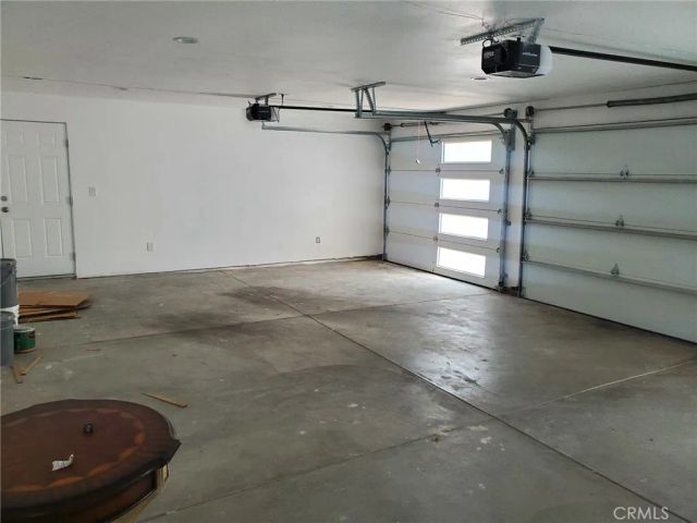 23041 Erwin, Woodland Hills, CA 91367