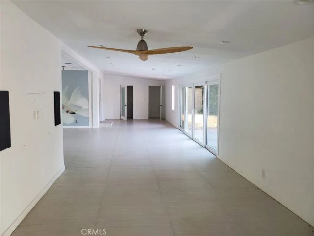 23041 Erwin, Woodland Hills, CA 91367