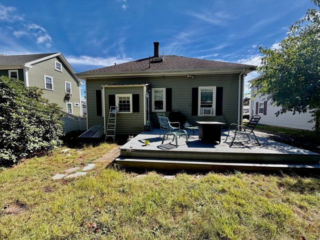 57 Glendale Ave, Peabody, MA 01960