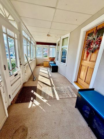 57 Glendale Ave, Peabody, MA 01960