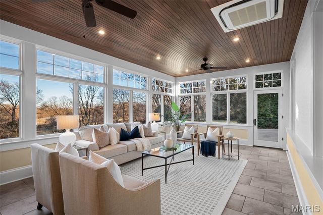 1 Southpoint Place, Washington, MO 63090