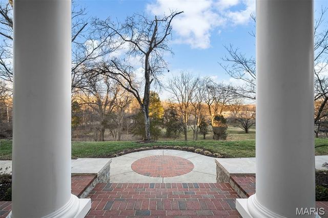 1 Southpoint Place, Washington, MO 63090