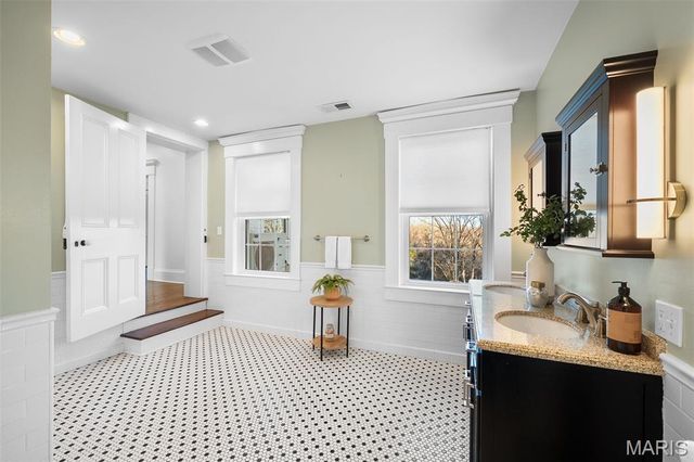 1 Southpoint Place, Washington, MO 63090