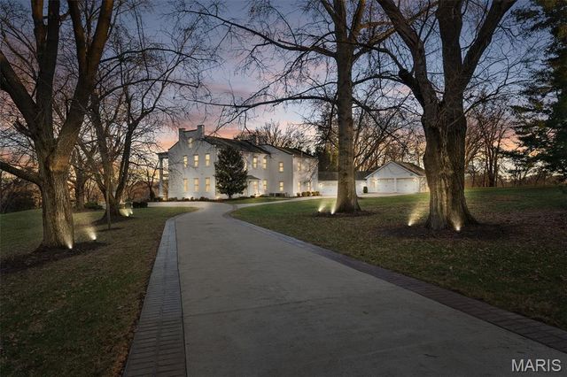 1 Southpoint Place, Washington, MO 63090