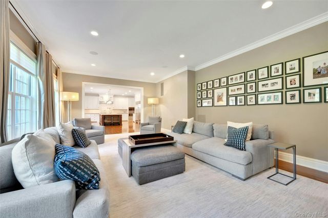 8-10 Championship Drive, Mamaroneck, NY 10543