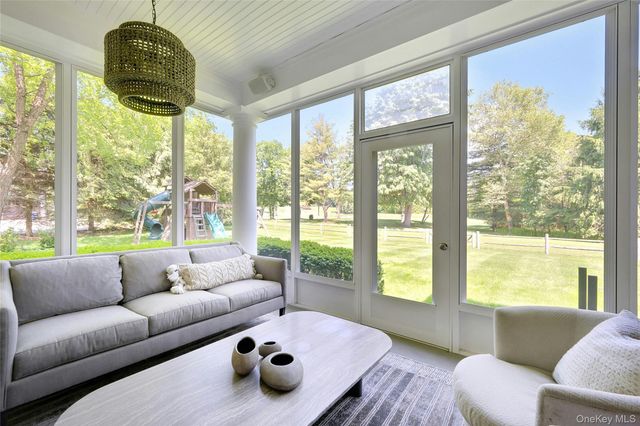 8-10 Championship Drive, Mamaroneck, NY 10543
