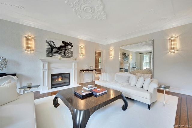 8-10 Championship Drive, Mamaroneck, NY 10543