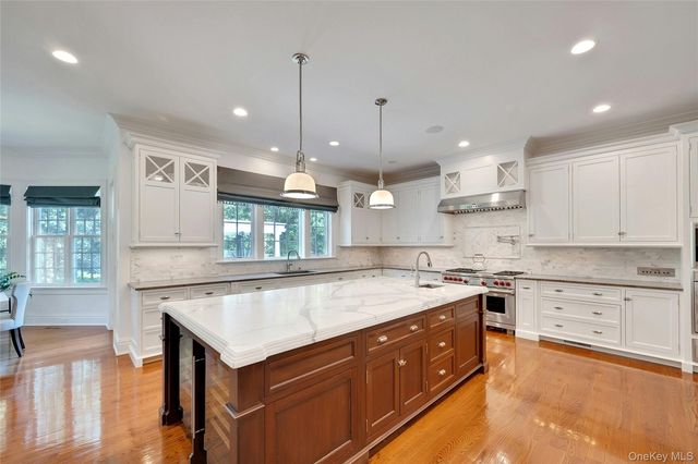 8-10 Championship Drive, Mamaroneck, NY 10543