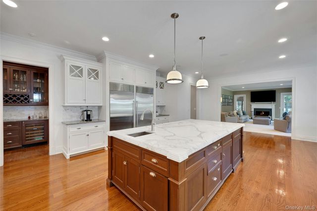 8-10 Championship Drive, Mamaroneck, NY 10543