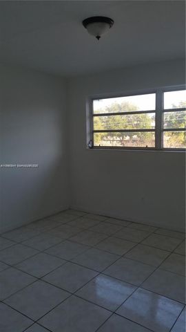 11840 NE 19th Dr 27, North Miami, FL 33181