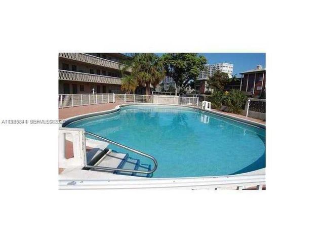 11840 NE 19th Dr 27, North Miami, FL 33181