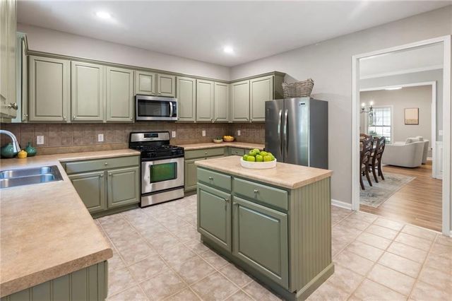 946 Mill Creek Avenue, Canton, GA 30115