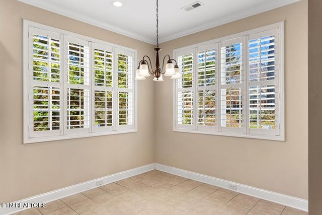 5082 Dovewood Way, Knoxville, TN 37918