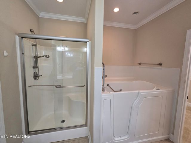 5082 Dovewood Way, Knoxville, TN 37918