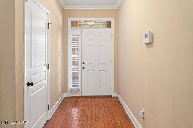 5082 Dovewood Way, Knoxville, TN 37918