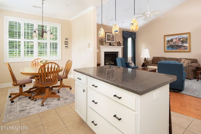 5082 Dovewood Way, Knoxville, TN 37918