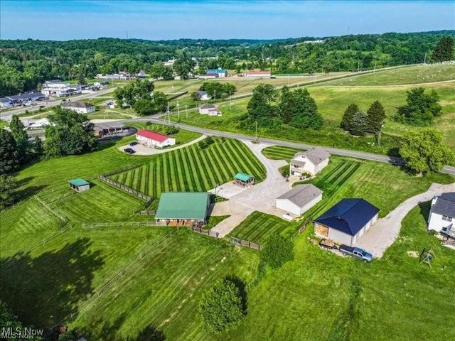 3900 Dillon Falls Road, Zanesville, OH 43701