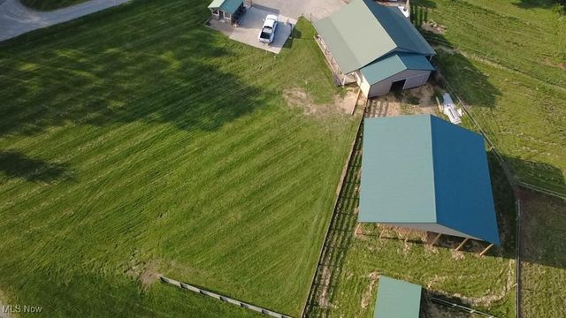 3900 Dillon Falls Road, Zanesville, OH 43701