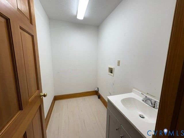 3119 Westwood Rd, Mechanicsville, VA 23111