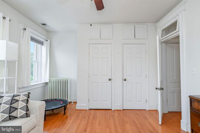 1221 E ST SE, Washington, DC 20003