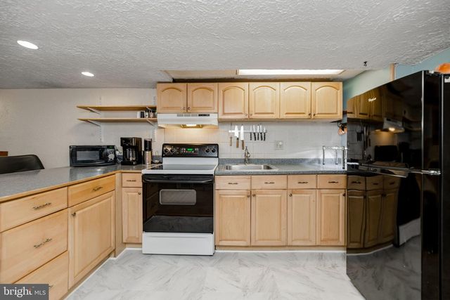 1221 E ST SE, Washington, DC 20003