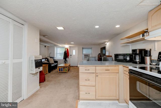 1221 E ST SE, Washington, DC 20003