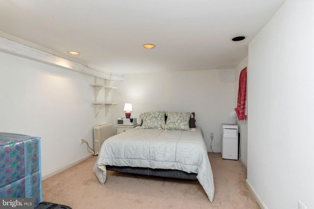 1221 E ST SE, Washington, DC 20003