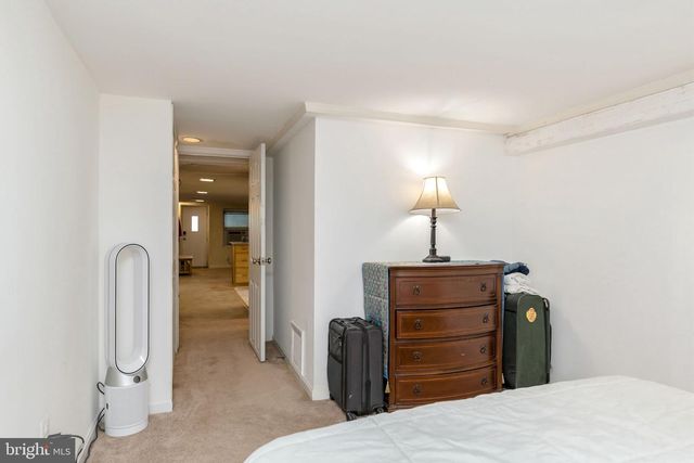 1221 E ST SE, Washington, DC 20003