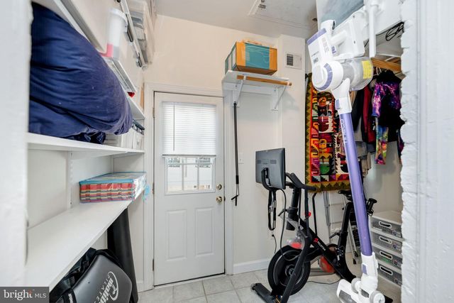 1221 E ST SE, Washington, DC 20003