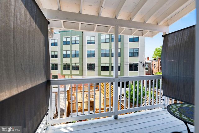 1221 E ST SE, Washington, DC 20003