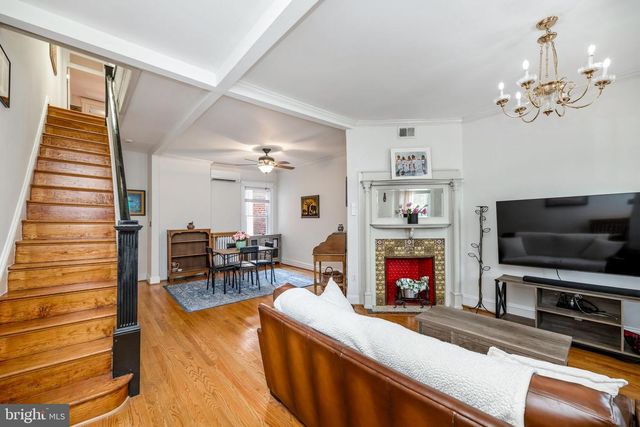 1221 E ST SE, Washington, DC 20003