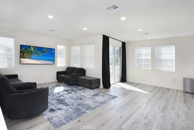 4067 Summer, Corona, CA 92883
