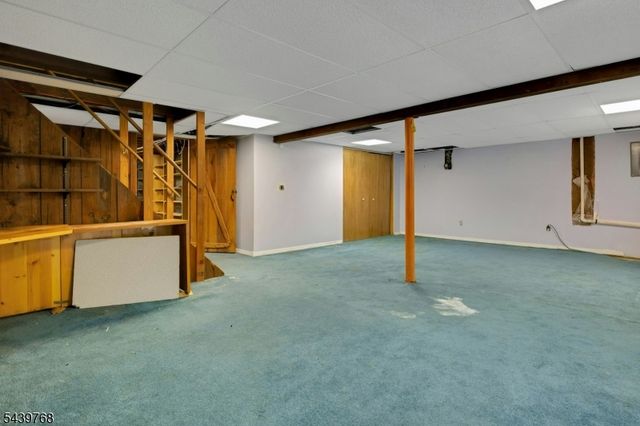 29 Dogwood Dr, Chester Twp., NJ 07930