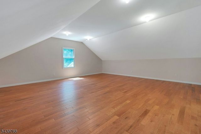 29 Dogwood Dr, Chester Twp., NJ 07930