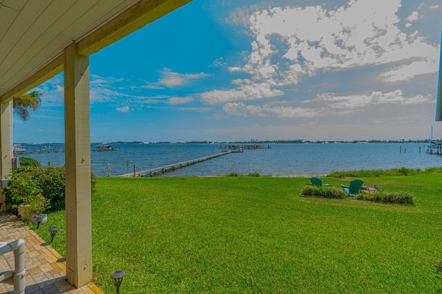 1695 W Highway 98, 102, Mary Esther, FL 32569