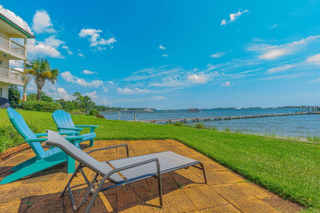 1695 W Highway 98, 102, Mary Esther, FL 32569