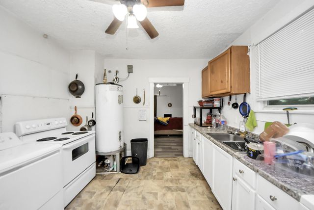 2611 Canfield Street, Houston, TX 77004